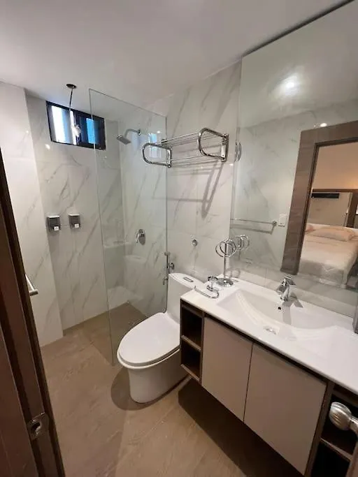Novapark Ilanes Apartment Guayaquil