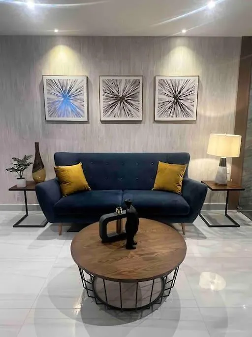 Novapark Ilanes Apartment Guayaquil